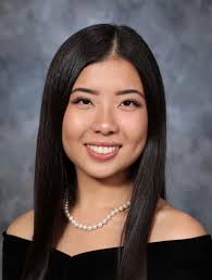 Fontainebleau High School awards diplomas