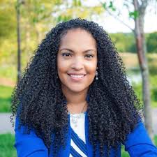 Danielle Gee's Instagram, Twitter & Facebook