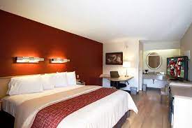After booking, all of the property's details, including telephone and address, are provided in your booking confirmation and your account. Cheap Discount Pet Friendly Hotel Salem New Hampshire Red Roof Hotel Red Roof Inn Red Roof