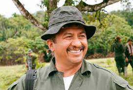 This thursday, the colombian army reported through a statement that an operation is currently underway against the head of a farc dissidence known as gentil duarte. Gentil Duarte Alcanzo A Escapar De Operativo Del Ejercito Rcn Radio