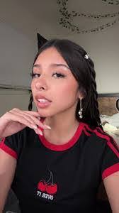 Evelyn Velazquez's Instagram, Twitter & Facebook