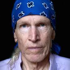 Bruce Lindquist's Instagram, Twitter & Facebook