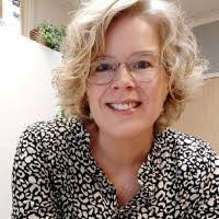 300+ 'Pape' profiles