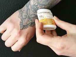 Apply aloe vera and cover up! Easy Tattoo Extreme Sunblock Stick Spf50 10g Bol Com