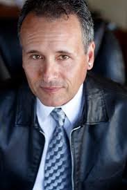 Petaluma Profile: Novelist Ransom Stephens destroys the world (almost)