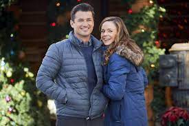Julia Crawley And Ryan Mason Must Unite Their Families During Crestridge S Centennial Christmas Celebration I Hallmark Movies Best Christmas Movies Hallmark Tv