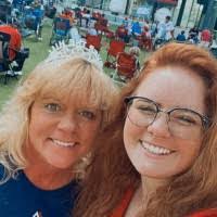 Marci Hoffman's Instagram, Twitter & Facebook