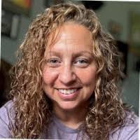 Jennifer Persinger's Instagram, Twitter & Facebook