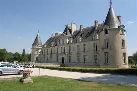 Célébrer son mariage dans une salle reste une solution très prisée. Salle De Mariage Salle De Reception Loiret 45