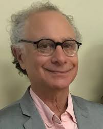 Lesley Whitman's Instagram, Twitter & Facebook