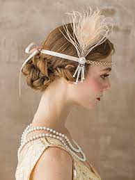 Actress lillian gish, mary crawford, and maude feely each had a turn sporting very long ringlet curls. 1920s Hairstyles How To Rock The Most Popular Hairstyles From The