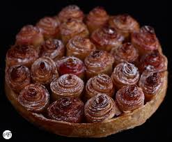 La Tarte Aux Pommes Bouquet De Roses C Facon Alain Passard Tarte Aux Pommes Recette Pomme Nourriture Delicieuse
