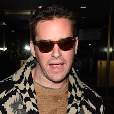 Armand douglas hammer (born august 28, 1986) is an american actor. Obvinennyj V Seks Kannibalizme Armi Hammer Otkazalsya Snimatsya V Filme S Lopes Kino Kultura Lenta Ru