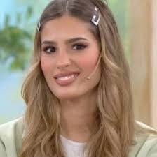 Abigail Correa's Instagram, Twitter & Facebook