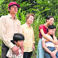 Minari es un drama estadounidense dirigido por lee isaac chun. With Relatable Human Emotions Minari Is Much More Than A Classic Immigrant Story