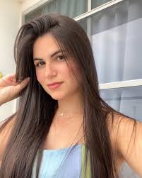 Buenas noches bella damita vivo en La paz Bolivia y tú por dónde vives