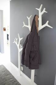 Wandgestaltung Flur 60 Kreative Deko Ideen Fur Den Flur In 2020 Diy Interior Doors Kids Coat Rack Coat Hanger