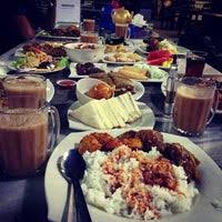 Yoyo kecil sangat mencintai dunia seni, bakatnya sudah menonjol. Yo Yo Ping Setia Alam Jalan Setia Prima G U13 G Shah Alam