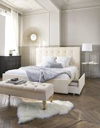 Il piumafil® è ottenuto dall'unione della fibra di kapok e di. Letto Imbottito Avorio Con Vano Portaoggetti 160x200 Cm East Side Maisons Du Monde