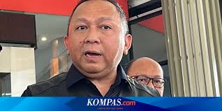 Profil Don Adam yang Sempat Viral karena Foto dengan Tumpukan Dollar,  Diduga Hasil Korupsi BTS 4G