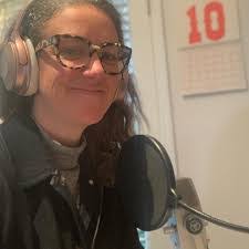 Wendy Macnaughton's Instagram, Twitter & Facebook