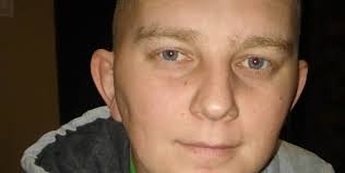 Bomba tyka w głowie Piotrka