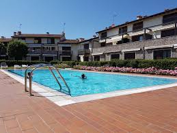Casa > casa vacanze > italia > lago di garda. Appartamenti E Case Vacanze Sul Lago Di Garda Hundredrooms