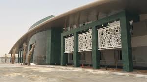 كليات الشرق العربي بالرياض تعلن عن وظائف شاغرة للجنسين