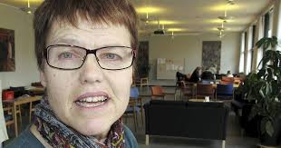 Ann holder styr på lærernes kaffekopper