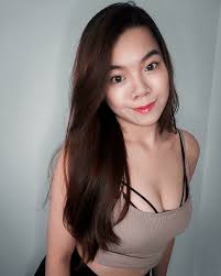 97年KL IG：@vincy.tan https://instagram.com/vincy.tan?igshid=1wg9smuauhsi2  FB：Vincy 陈咏儿https://www.facebook.com/vincytan22/ 身高：#161cm  FB群：https://www.facebook.com/groups/2685992415006833/ 社IG:  https://instagram.com/bg_society?igshid ...