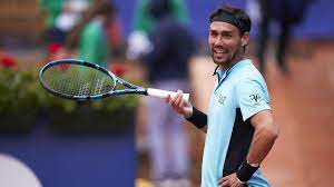 Fabio fognini è stato squalificato dall'atp di barcellona durante il secondo set della sfida contro zapata miralles. 1stqzswvyallvm