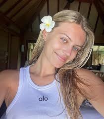 Mallory Abraham⚡️ (@malpalzz__) • Instagram photos and videos