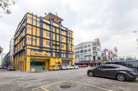 It has 18 roundabouts spread throughout, connecting major road arteries from section 1 to section 25. Alam Avenue Padang Jawa Property Info Photos Statistics Land