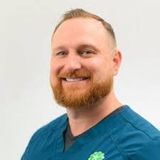 Colin Burke's Instagram, Twitter & Facebook