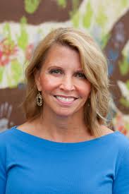 Cindy Lyons's Instagram, Twitter & Facebook