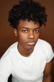 Dr. Russel (Court métrage 2023)