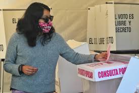 A las 8:00 horas de este 15 de julio inició la difusión de los promocionales de la primera consulta popular que realiza el instituto nacional electoral. Urw19hp Glaoym
