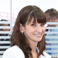 Lisa Entrekin's Instagram, Twitter & Facebook