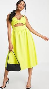 Per utilizzare asos, ti consigliamo di utilizzare l'ultima versione di firefox, safari o internet explorer. Asos Abiti In Verde Ora Fino Al 88 Stylight