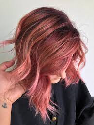 Rose gold hair isn't new to the beauty scene, but its concentrated counterpart, rose gold highlights, have only begun to make their appearance. Rose Gold Melt Behindthechair Com