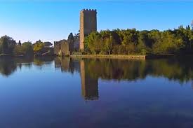 Ein garten, den die caetani bei ninfa hatten anlegen lassen, verfiel und blieb bis ins 20. Mein Italien Der Garten Von Ninfa