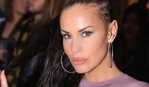 Il suo protagonista della vicenda è antonella mosetti, storica valletta di paperissima sprint e qualche volta. Antonella Mosetti Positiva Al Covid Confessa Anch Io Al Billionaire Non Rispettavamo Le Regole Globalist