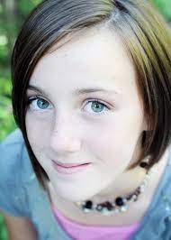 Dyk ned i artikelarkivet og find informationer om finansverdenen, aktiemarkedet og erhvervslivet siden 1996 Lina Grace Winchester About Ten Or Eleven Years Old Though With Slightly Darker Thicker Hair Girl Haircuts Cute Little Girl Hairstyles Cute Girl Haircuts