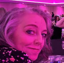 I have 2 full draw fulls of butternut box dog food (around 25-30) pouches.  Is they any dog shelters or anything that would take these as my dog  prefers the cheap stuff