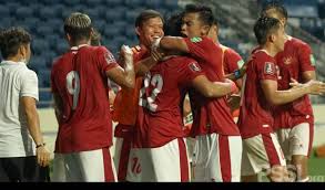 Vietnam kini memuncaki grup b dengan raihan 9 poin, indonesia masih tertahan 6 angka. 2bpqm58wyerk M