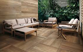 Accessori per pavimenti da esterno: Finitura Legno A Doghe Linea Kronos Fantastiche Finiture In 4 Differenti Tonalita