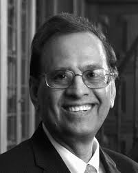 C O M M E N C E M E N T