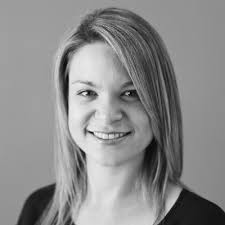 Amy Warman's Instagram, Twitter & Facebook