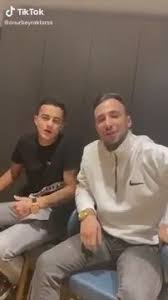 onur bayraktar ve emrullah surmeli tik tok videosu 2021 indie muzik muzik videolari muzik