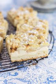 apfel streuselkasekuchen aus quark ol teig life is full of goodies rezept in 2020 apfelstreusel apfelkuchen rezept quark streusel kuchen